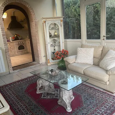 La casa di Adele Bed & Breakfast *